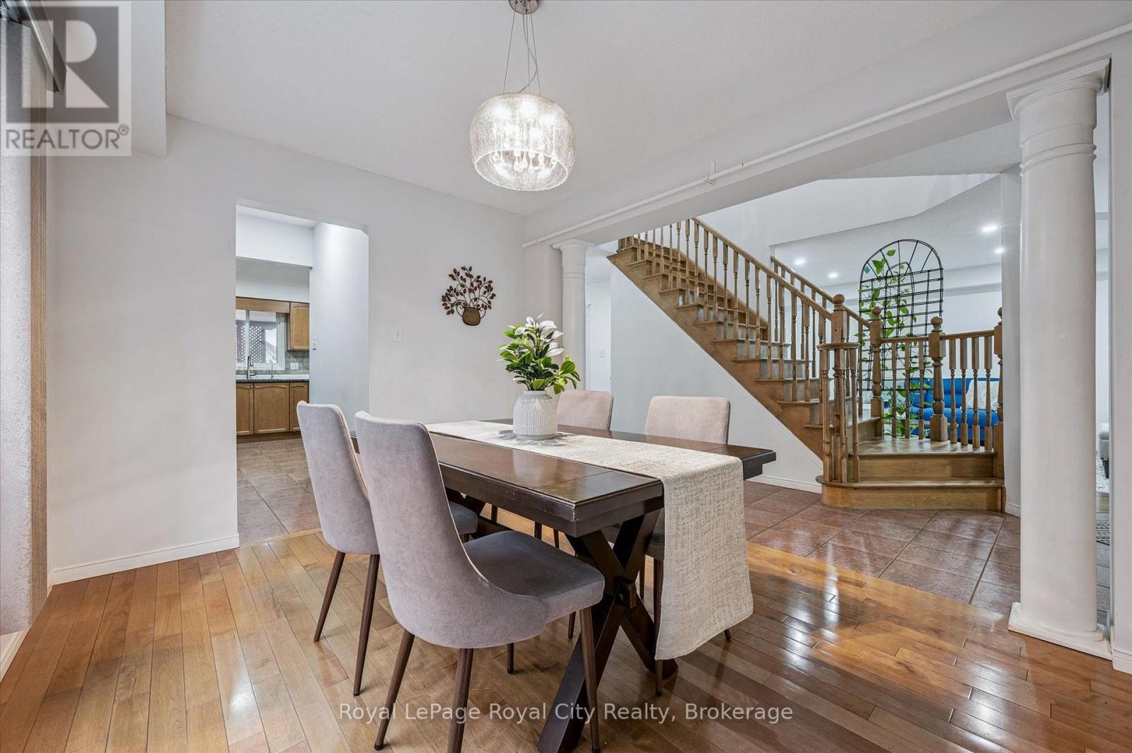 












64 MILSON CRESCENT

,
Guelph (Kortright Hills),




Ontario
N1C1G7

