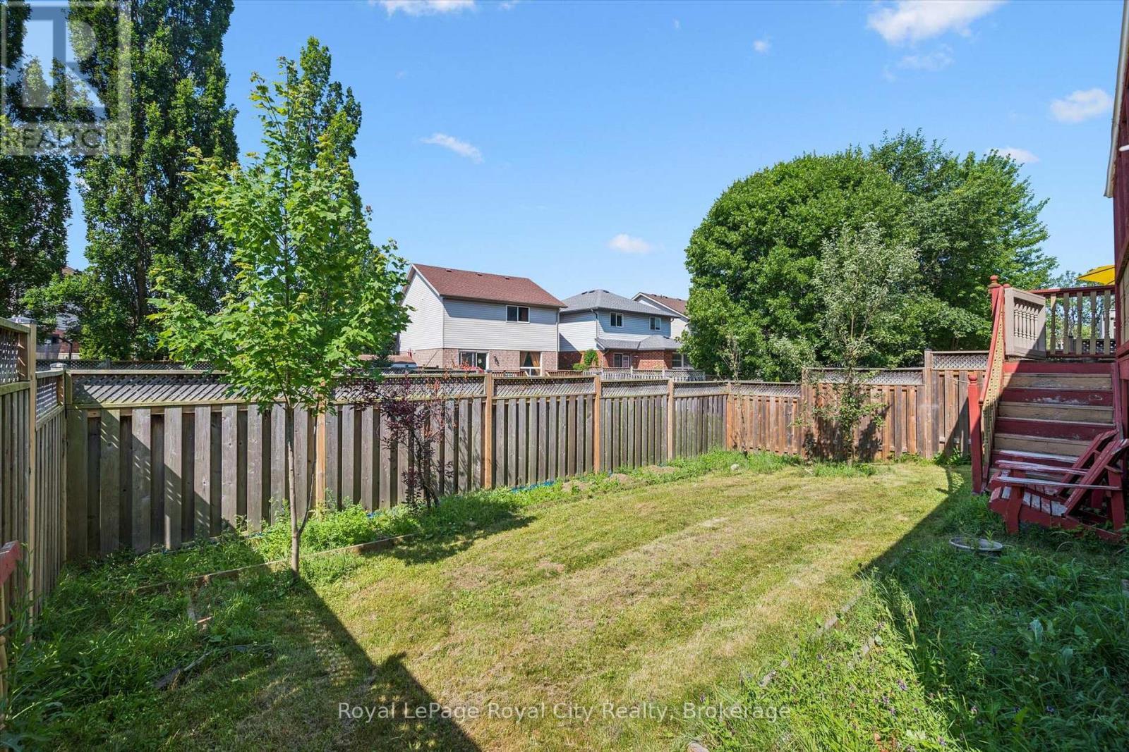 












64 MILSON CRESCENT

,
Guelph (Kortright Hills),




Ontario
N1C1G7

