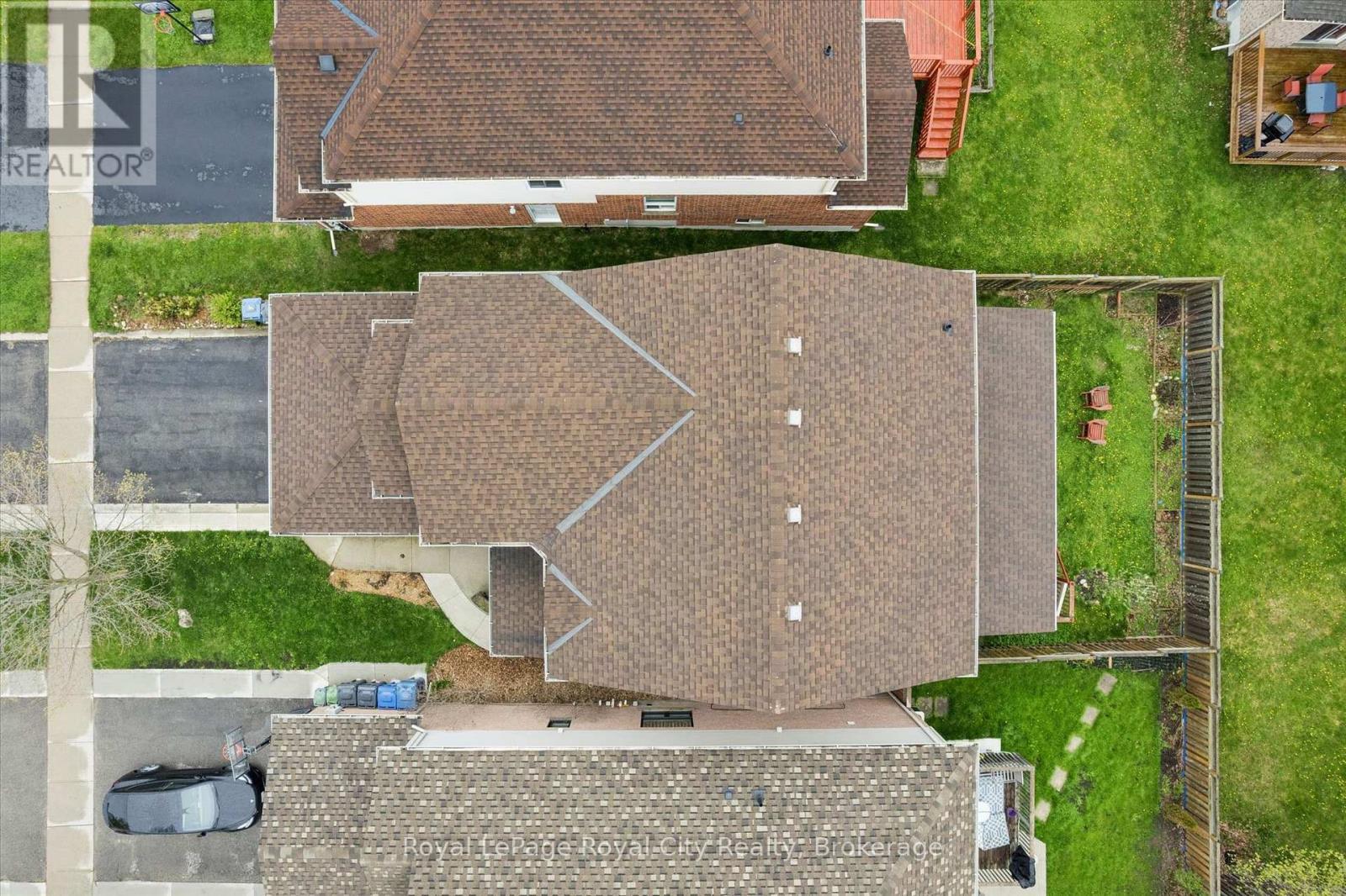 












64 MILSON CRESCENT

,
Guelph (Kortright Hills),




Ontario
N1C1G7

