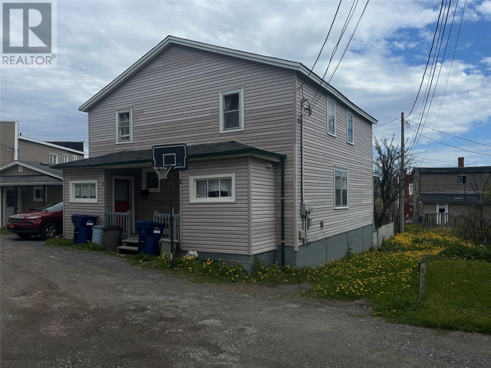 












3-5 Roan Street

,
Corner Brook,




Newfoundland & Labrador
A2H5E3

