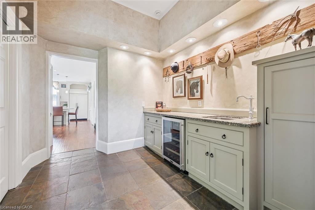 












551 CAMPBELLVILLE Road

,
Campbellville,




Ontario
L0P1B0

