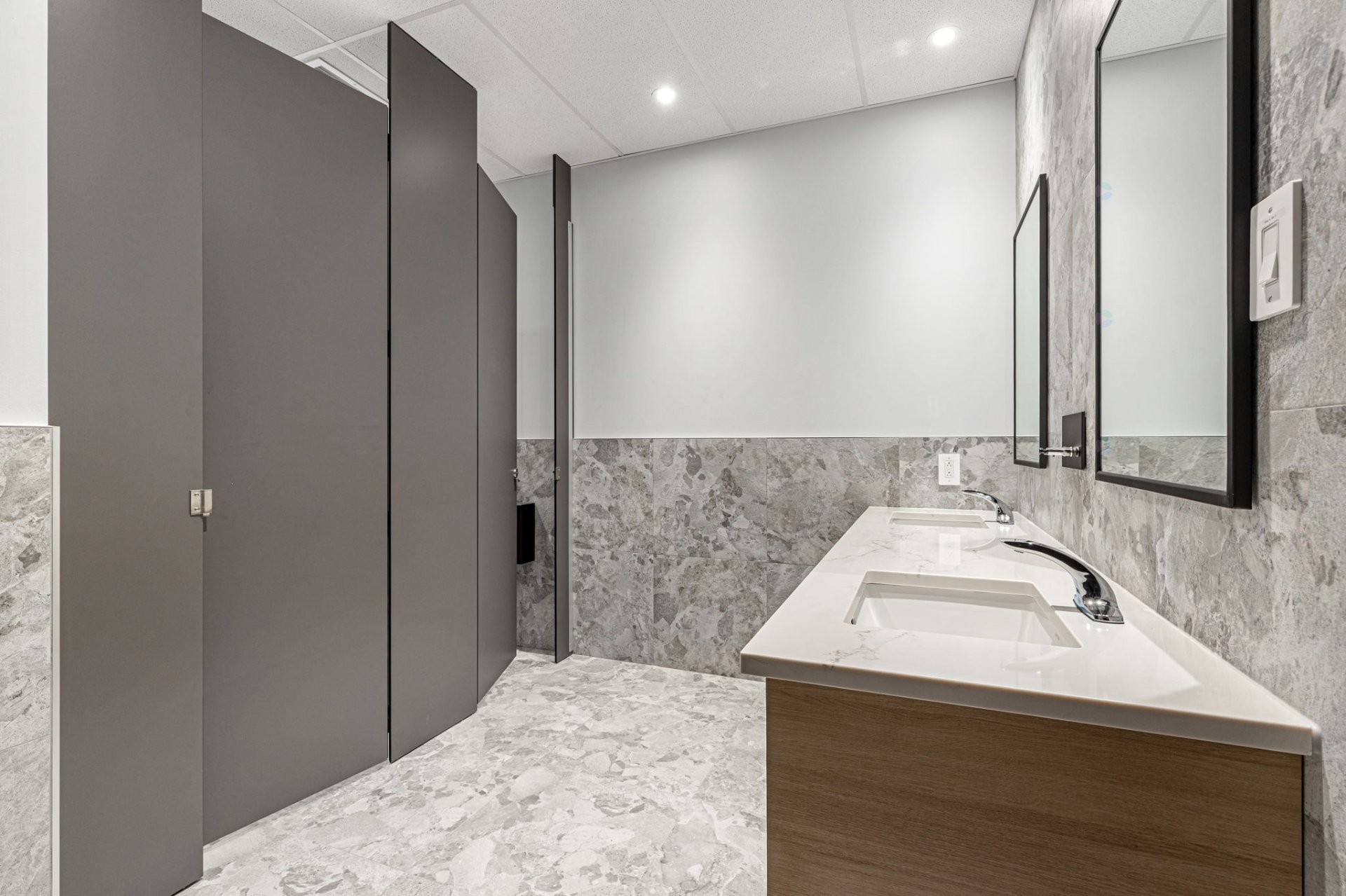 









130


Boul. de Mortagne

, 200,
Boucherville,




QC
J4B5M7

