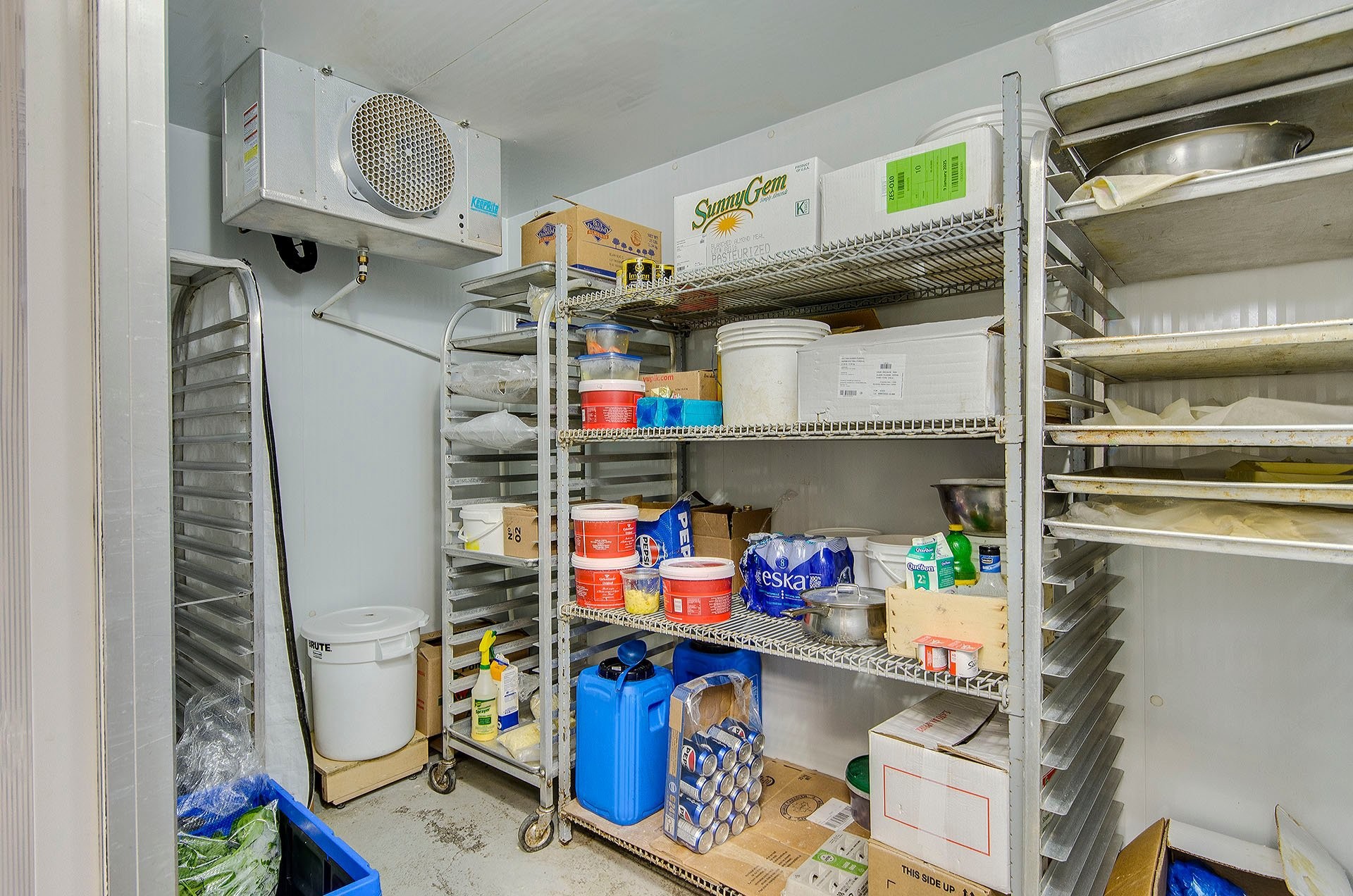 









12


Rue du Dépôt

,
Sutton,




QC
J0E2K0

