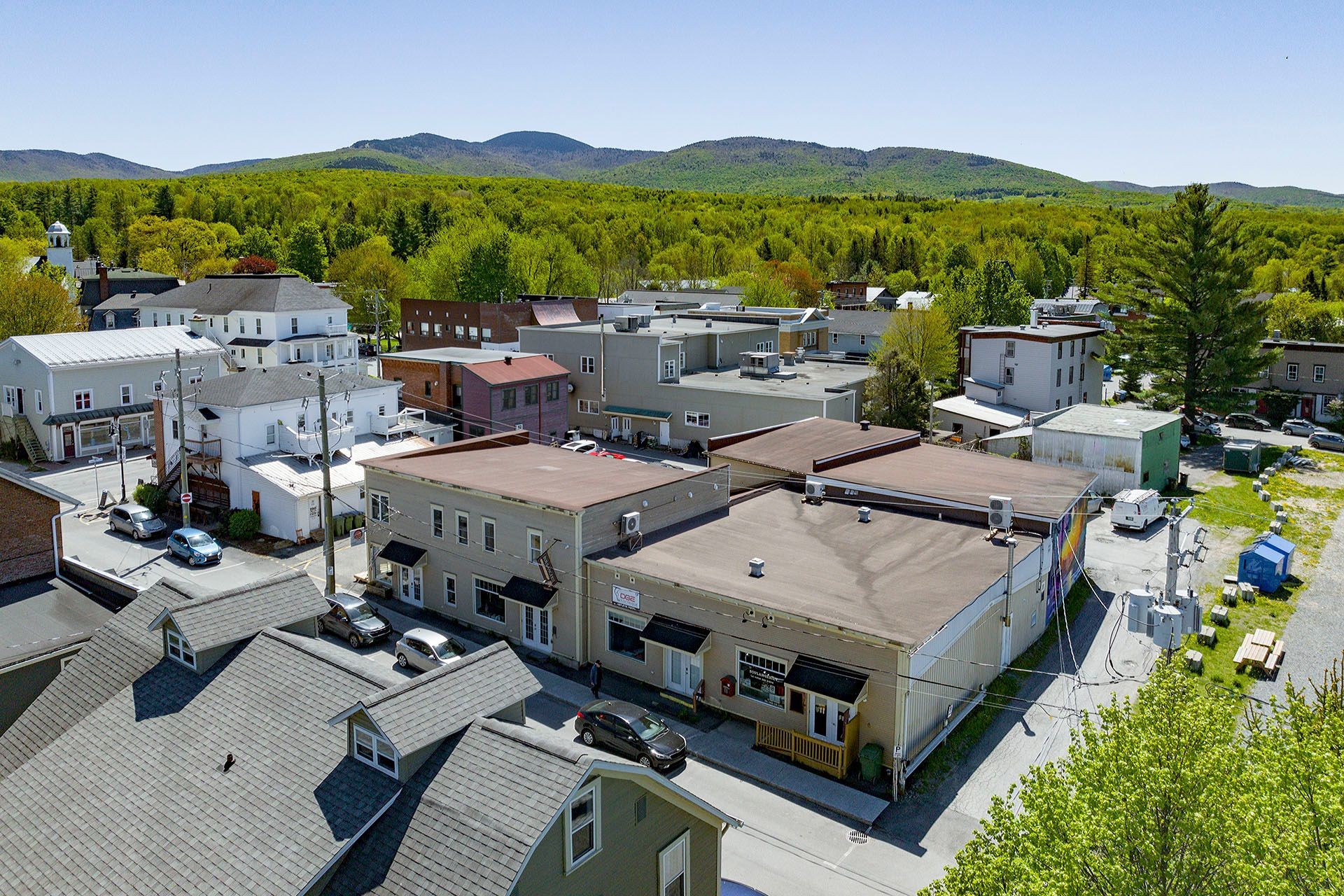 









12


Rue du Dépôt

,
Sutton,




QC
J0E2K0

