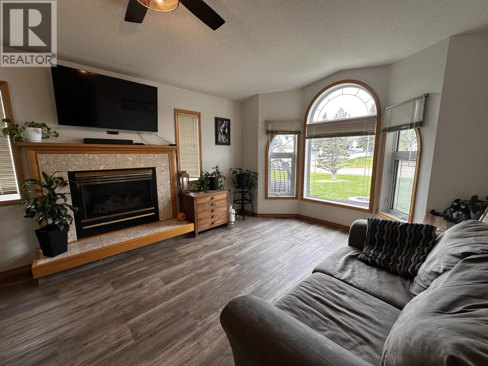 












5512 MINNAKER CRESCENT

,
Fort Nelson,




British Columbia
V0C1R0

