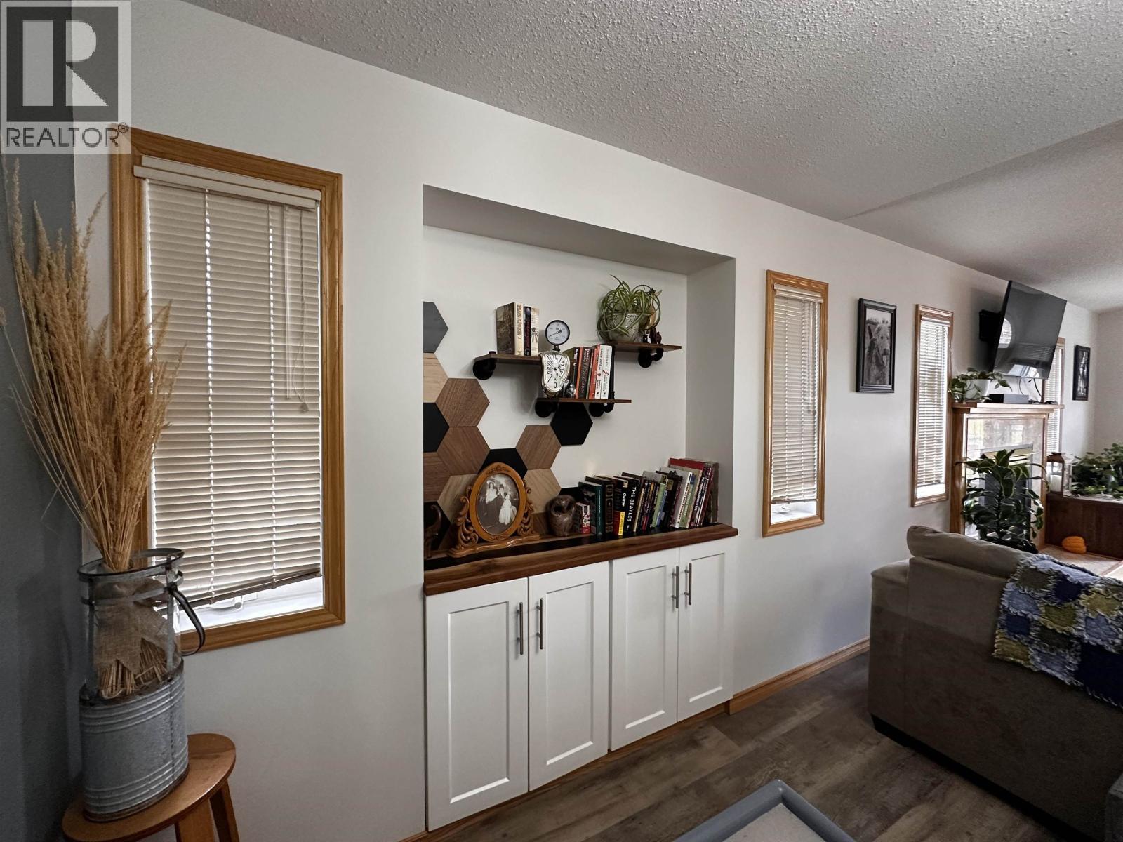 












5512 MINNAKER CRESCENT

,
Fort Nelson,




British Columbia
V0C1R0

