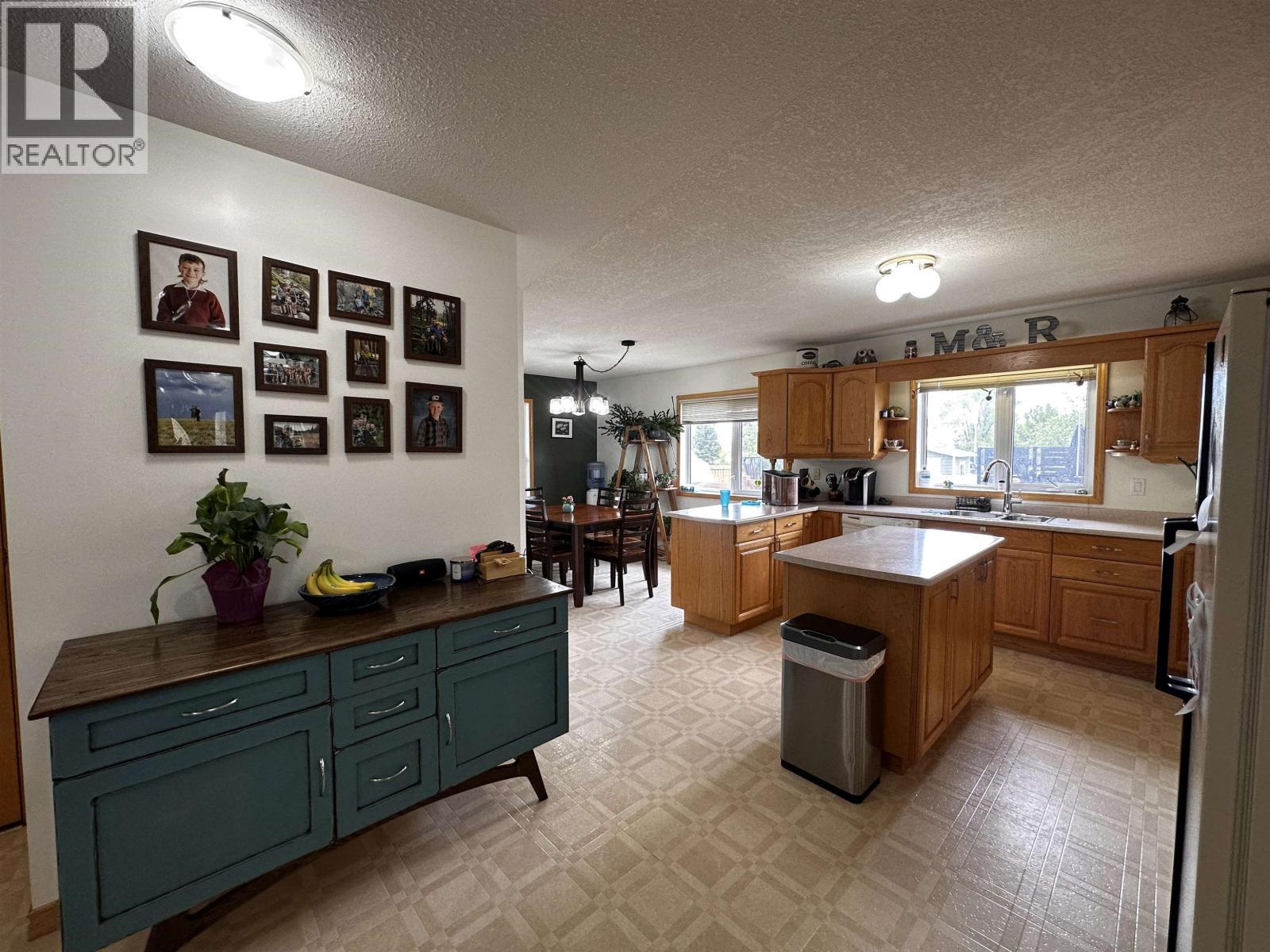 












5512 MINNAKER CRESCENT

,
Fort Nelson,




British Columbia
V0C1R0


