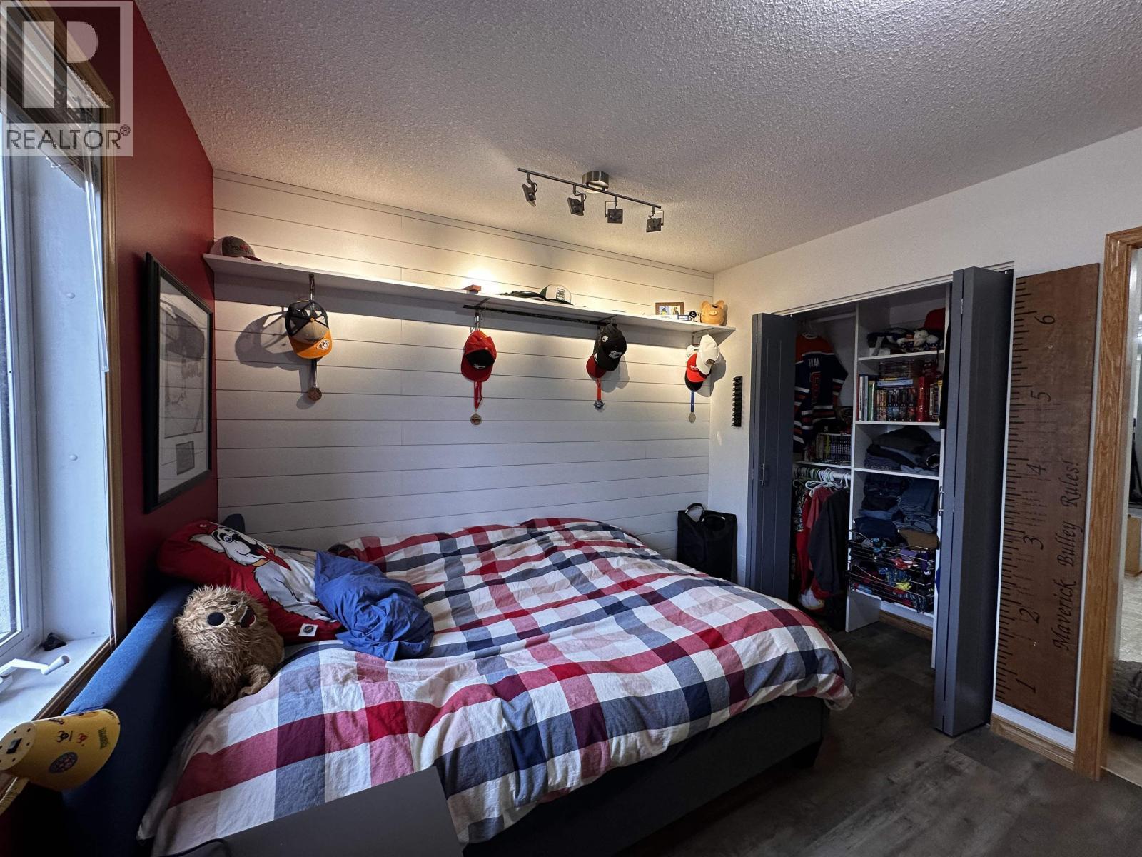 












5512 MINNAKER CRESCENT

,
Fort Nelson,




British Columbia
V0C1R0

