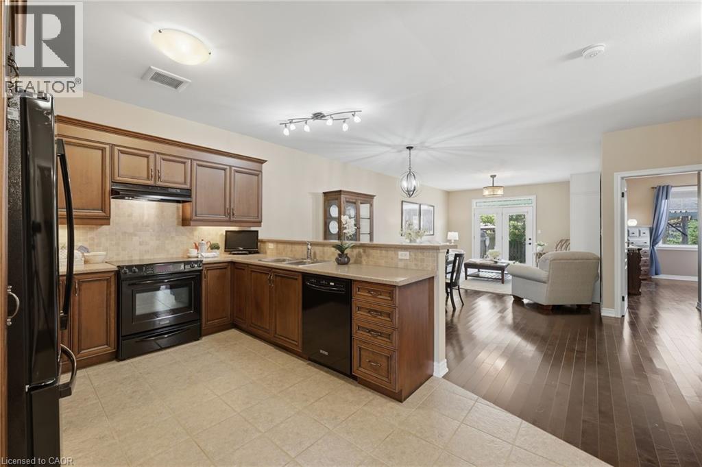 












6 MANORWOOD Road

,
Smithville,




Ontario
L0R2A0


