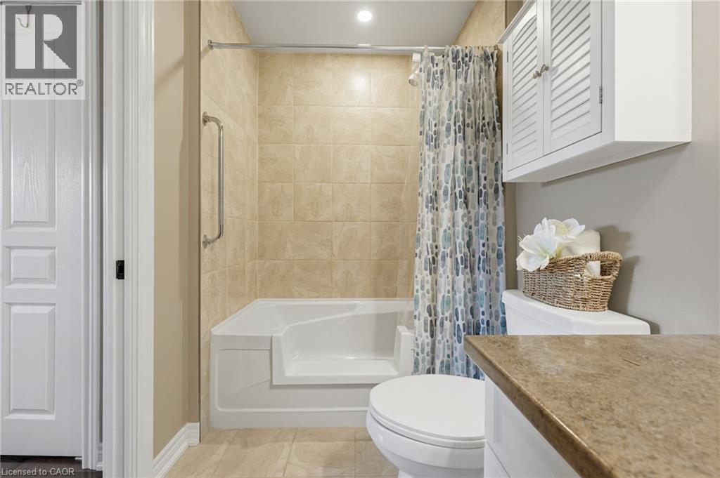 












6 MANORWOOD Road

,
Smithville,




Ontario
L0R2A0

