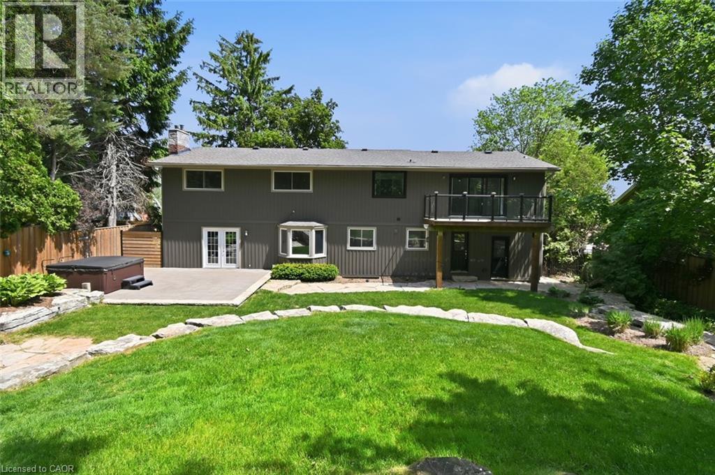 












94 DORCHESTER Drive

,
Grimsby,




Ontario
L3M1A8


