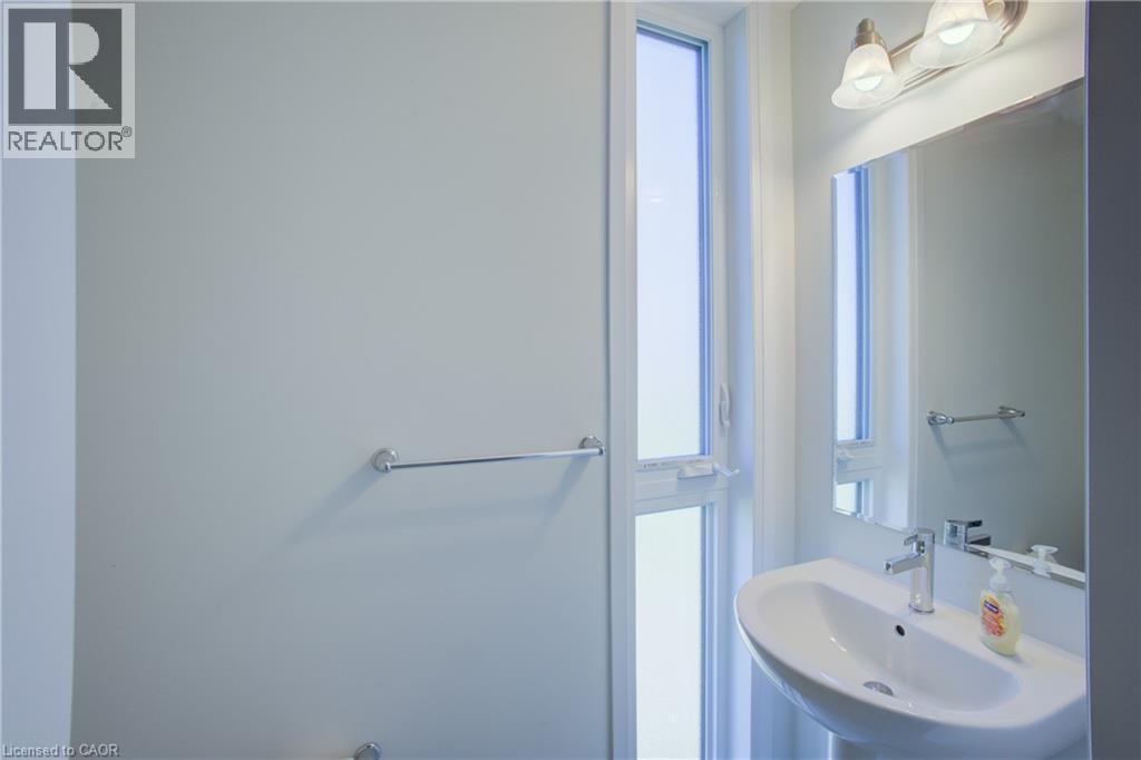 












142 FOAMFLOWER Place Unit# A036

,
Waterloo,




Ontario
N2V0G9

