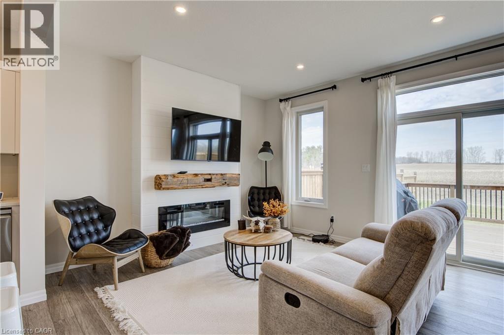 












38 CANARY Street

,
Tillsonburg,




Ontario
N4G0K3

