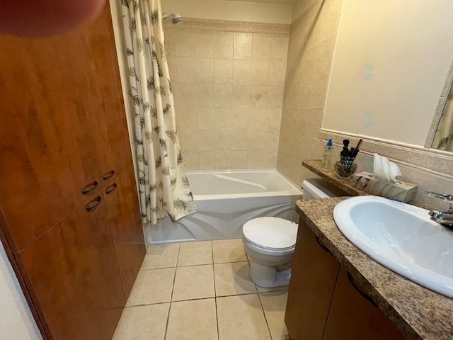 









345

 - 347


Rue Laurier

,
Saint-Jean-sur-Richelieu,




QC
J3B6L2

