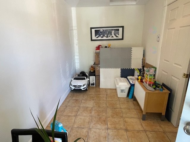 









345

 - 347


Rue Laurier

,
Saint-Jean-sur-Richelieu,




QC
J3B6L2

