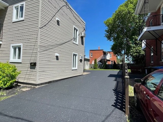 









345

 - 347


Rue Laurier

,
Saint-Jean-sur-Richelieu,




QC
J3B6L2


