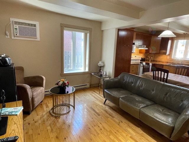 









345

 - 347


Rue Laurier

,
Saint-Jean-sur-Richelieu,




QC
J3B6L2

