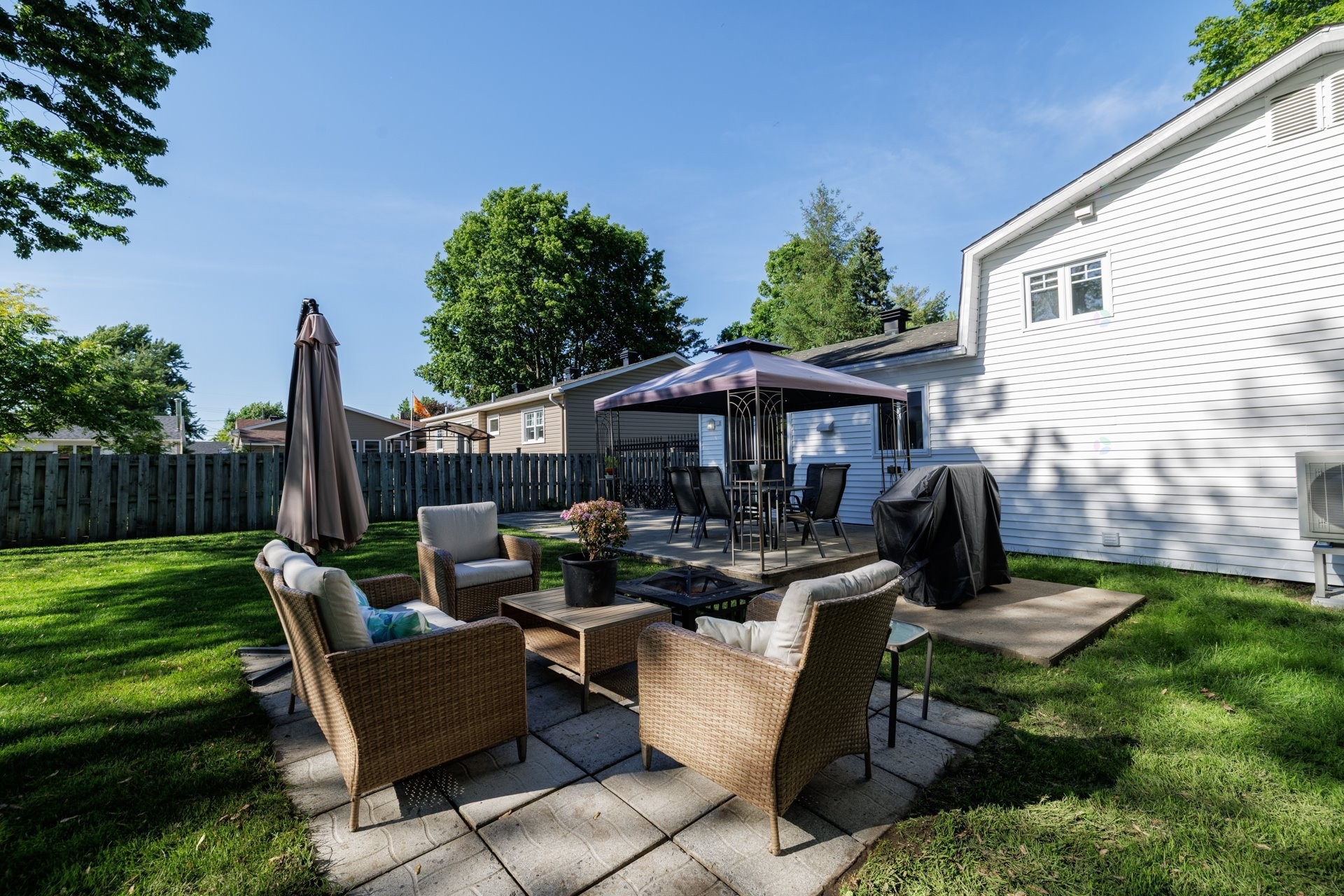 









207


Boul. de l'Île

,
Pincourt,




QC
J7W3R8

