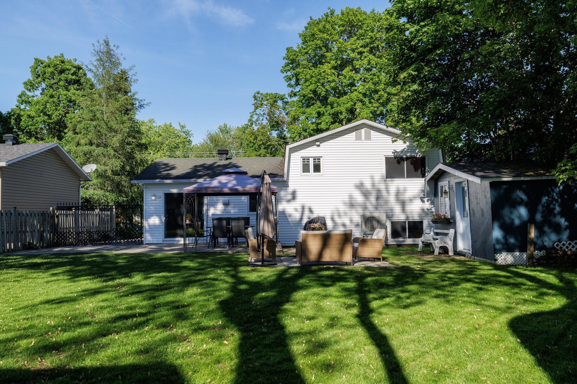 









207


Boul. de l'Île

,
Pincourt,




QC
J7W3R8

