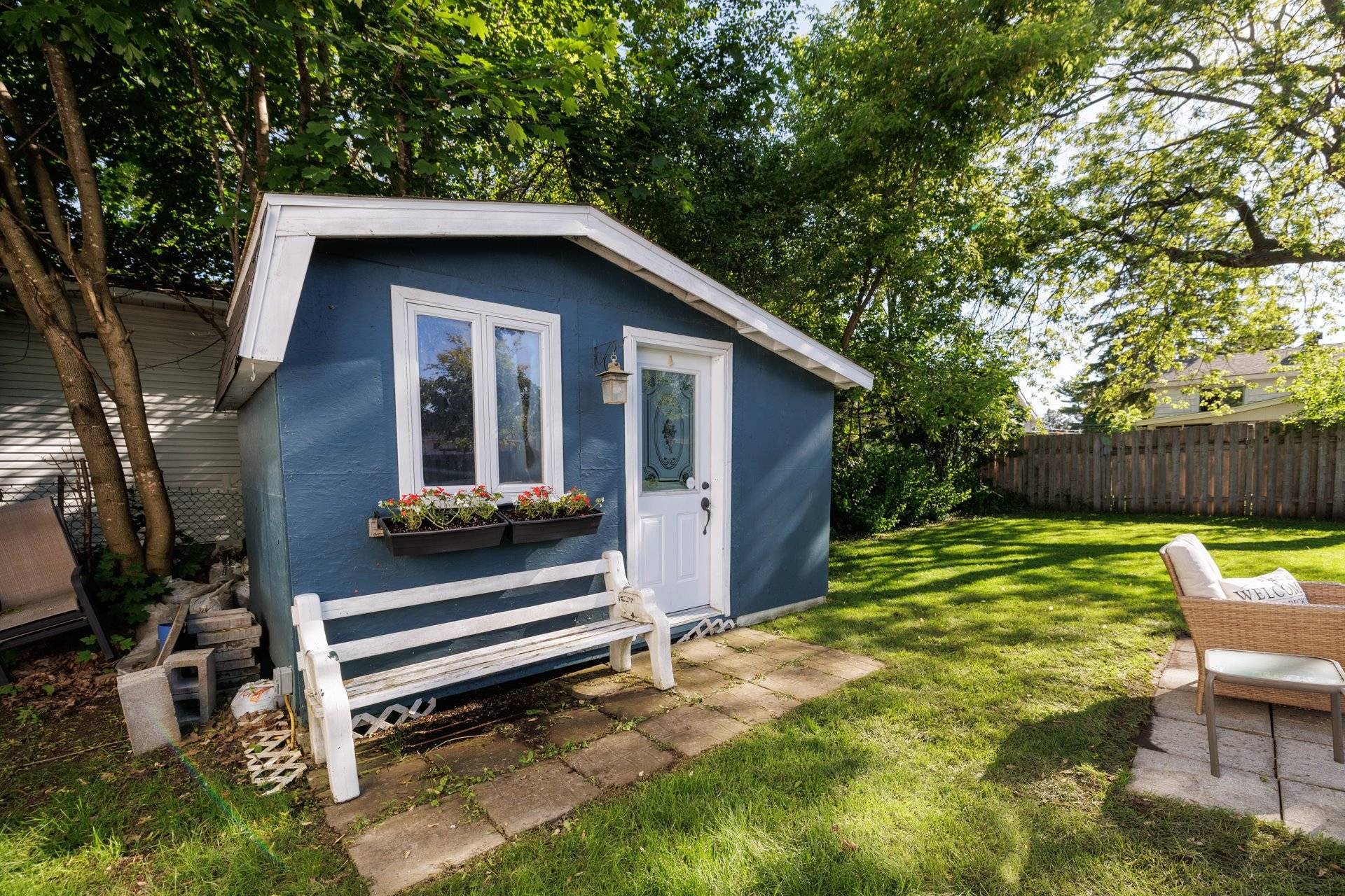 









207


Boul. de l'Île

,
Pincourt,




QC
J7W3R8

