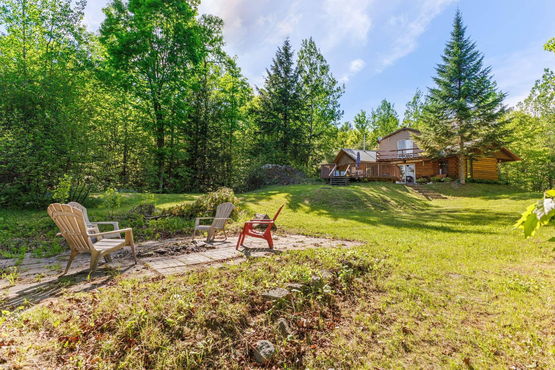 









105


Ch. du Lac-Chauncey

,
Mulgrave-et-Derry,




QC
J8L2W9

