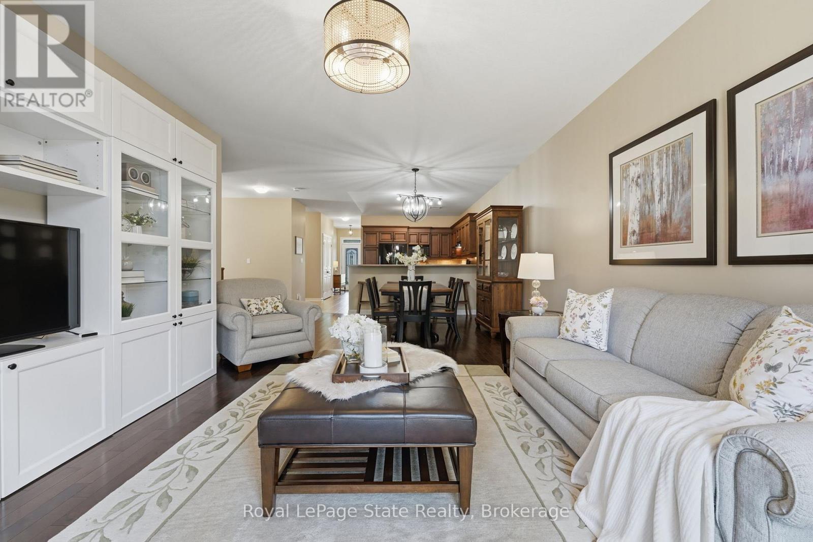 












6 MANORWOOD DRIVE

,
West Lincoln (Smithville),




Ontario
L0R2A0

