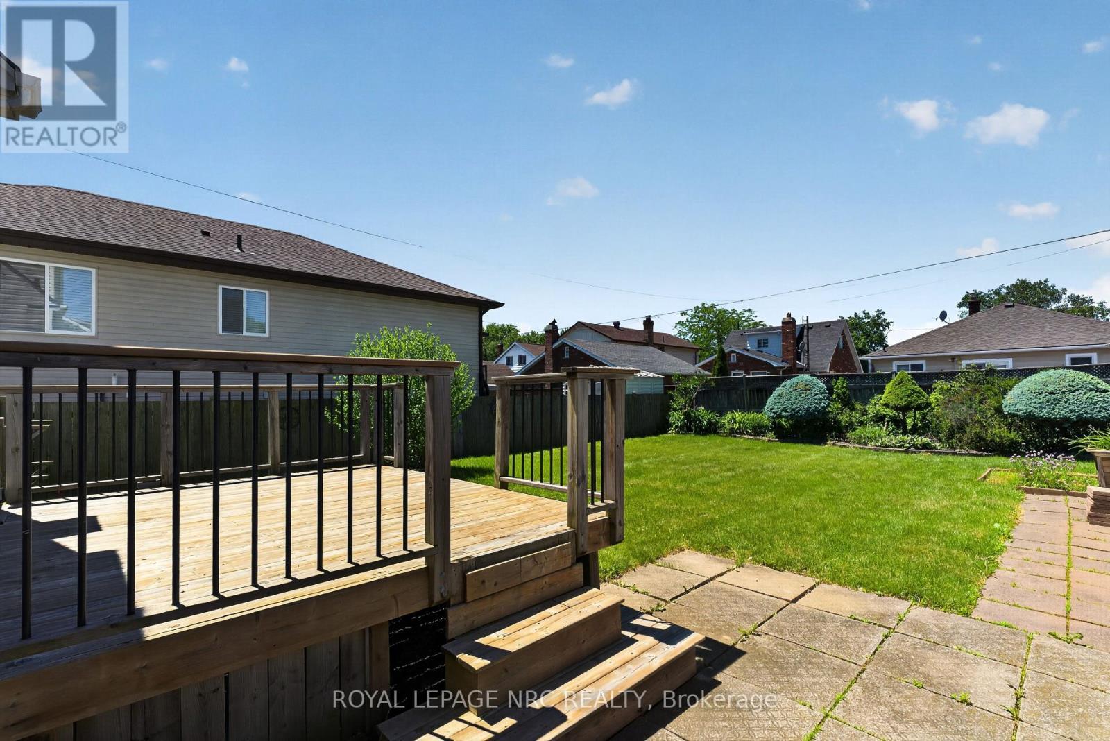 












71 SCHOLFIELD AVENUE S

,
Welland,




Ontario
L3B1N4

