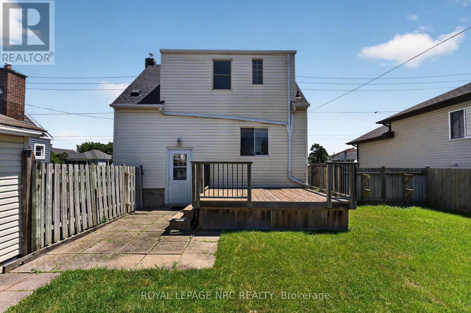 












71 SCHOLFIELD AVENUE S

,
Welland,




Ontario
L3B1N4

