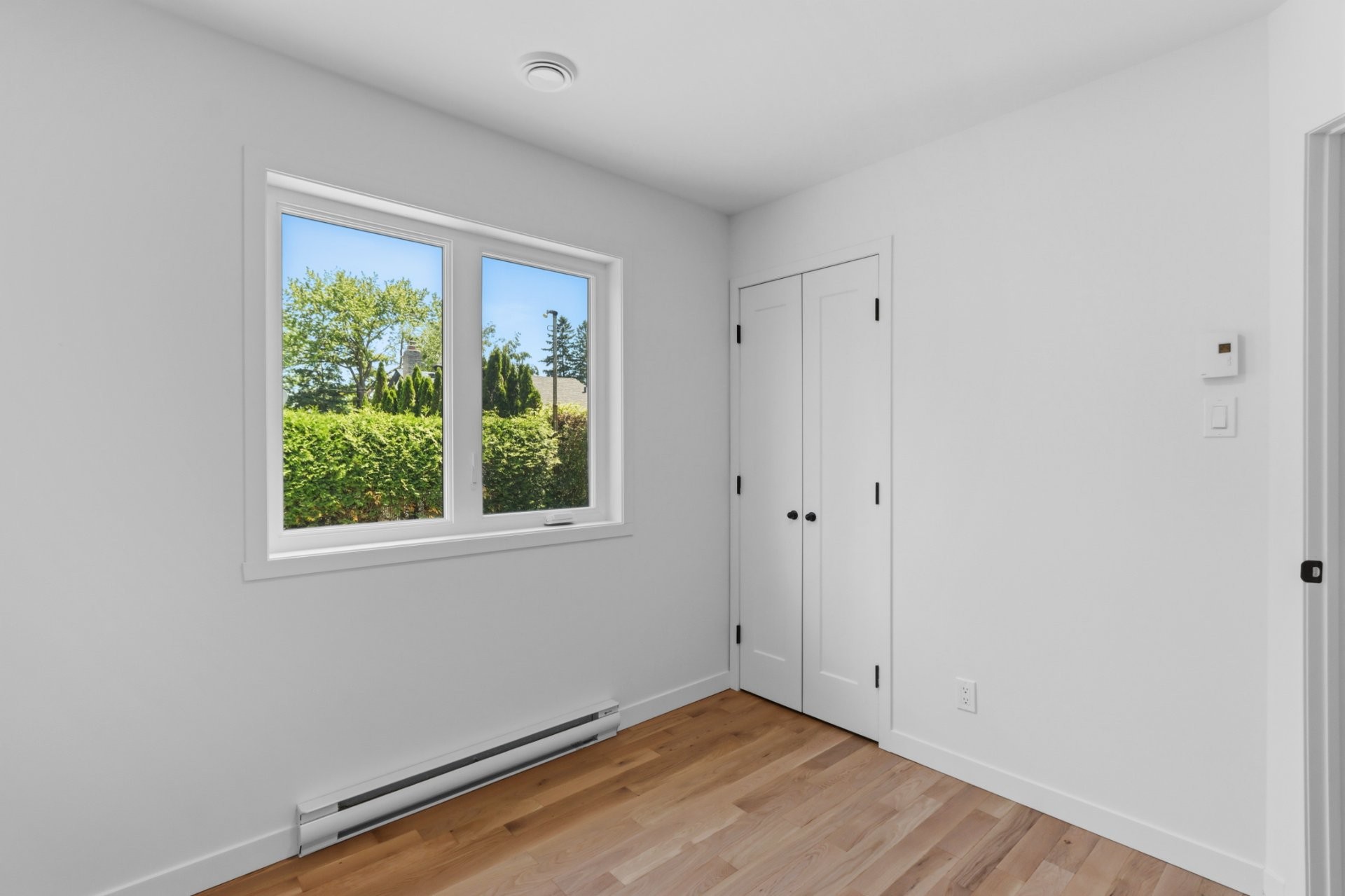 









8


Rue Tougas

,
Châteauguay,




QC
J6J2Z4

