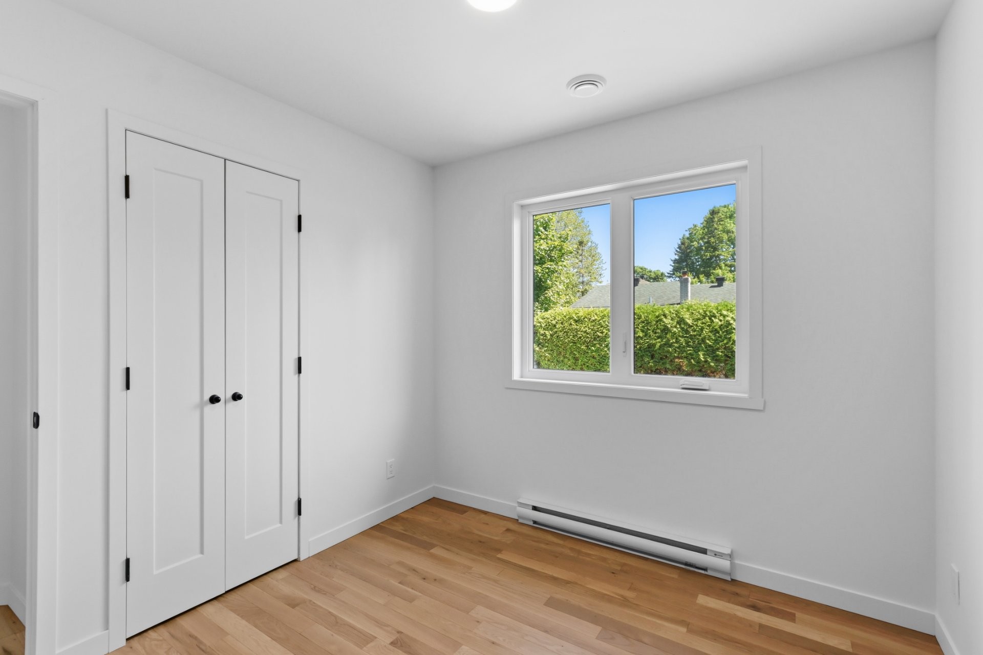 









8


Rue Tougas

,
Châteauguay,




QC
J6J2Z4

