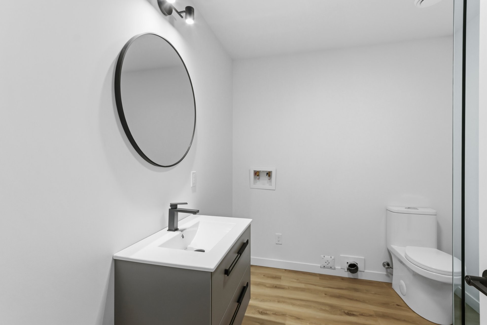 









8


Rue Tougas

,
Châteauguay,




QC
J6J2Z4

