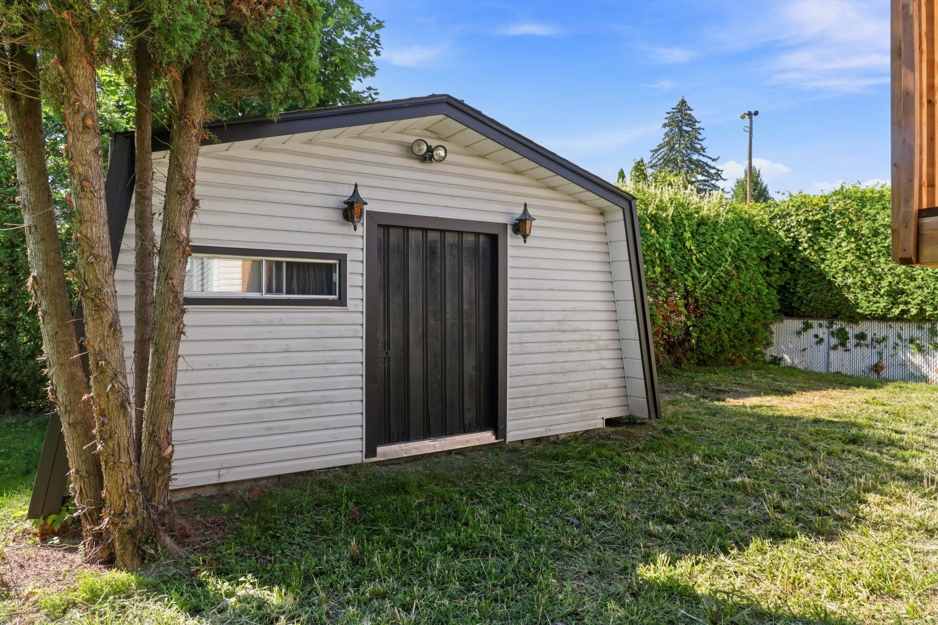 









8


Rue Tougas

,
Châteauguay,




QC
J6J2Z4

