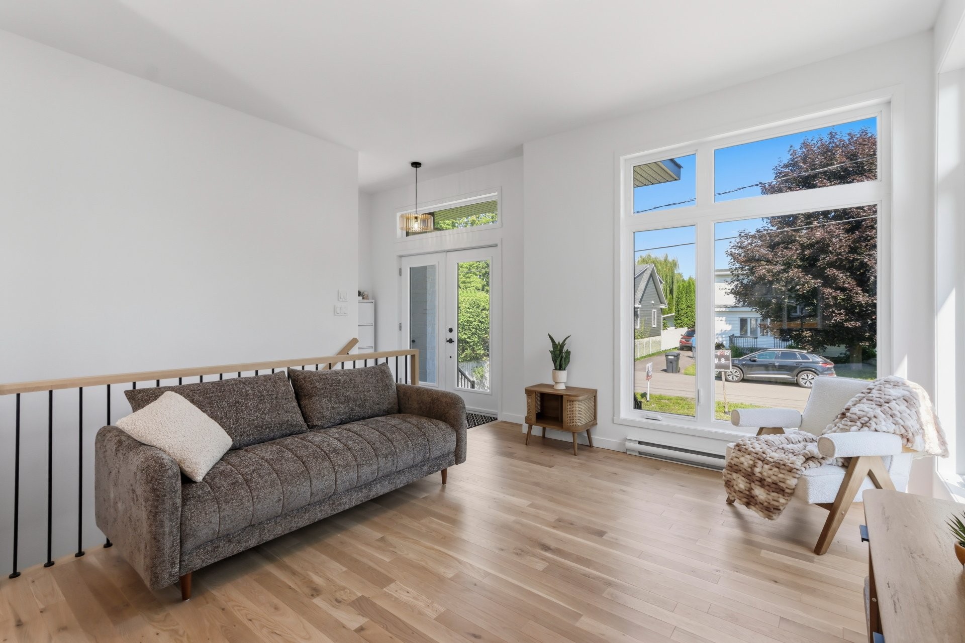 









8


Rue Tougas

,
Châteauguay,




QC
J6J2Z4

