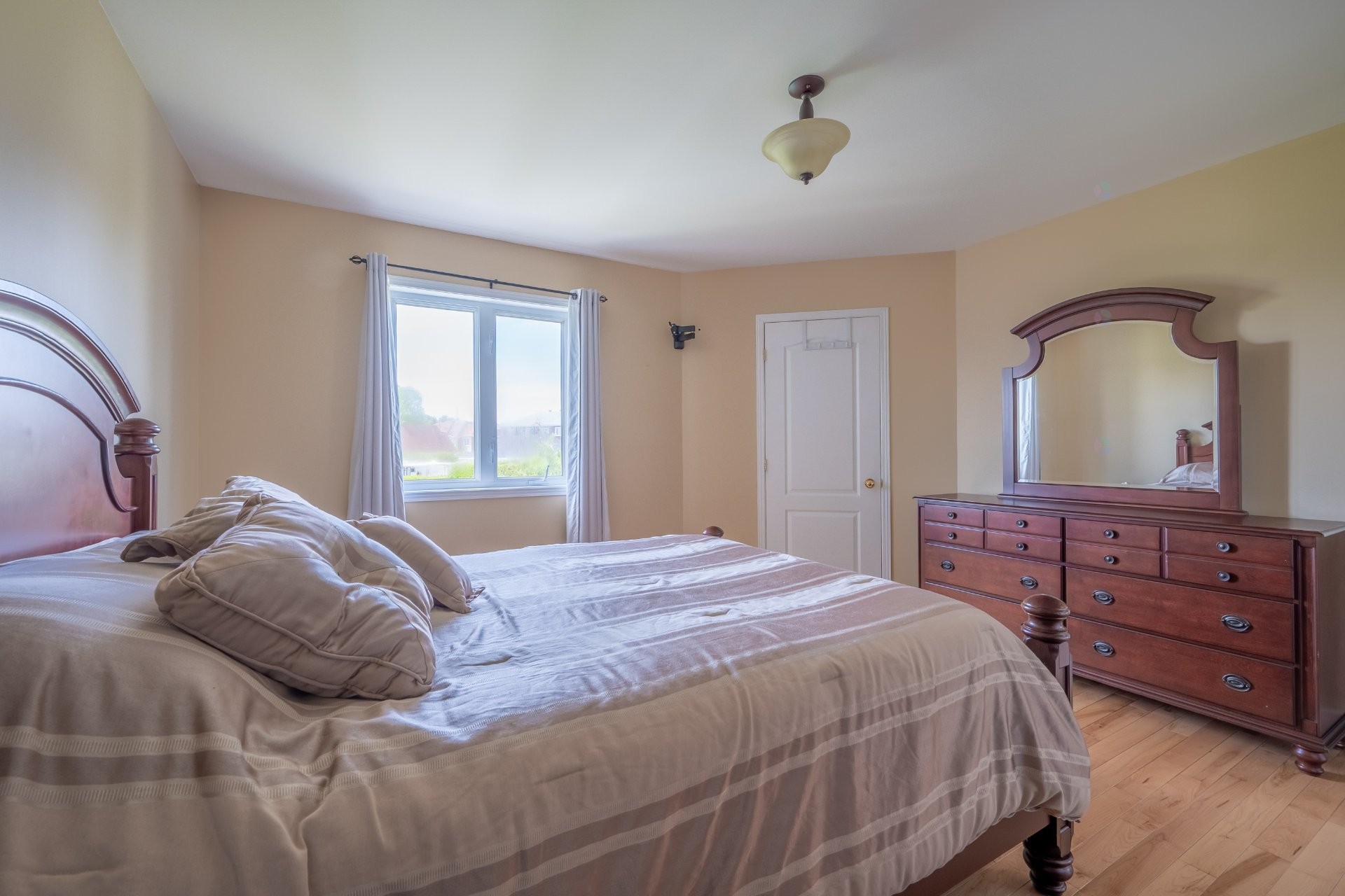 









294


Rue du Ruisseau

,
Napierville,




QC
J0J1L0


