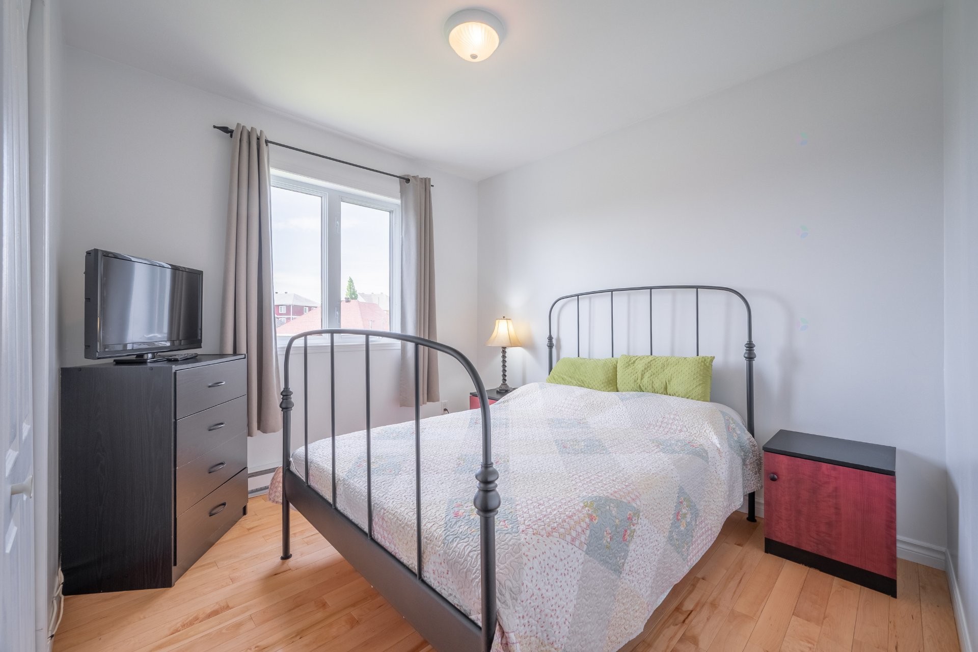









294


Rue du Ruisseau

,
Napierville,




QC
J0J1L0

