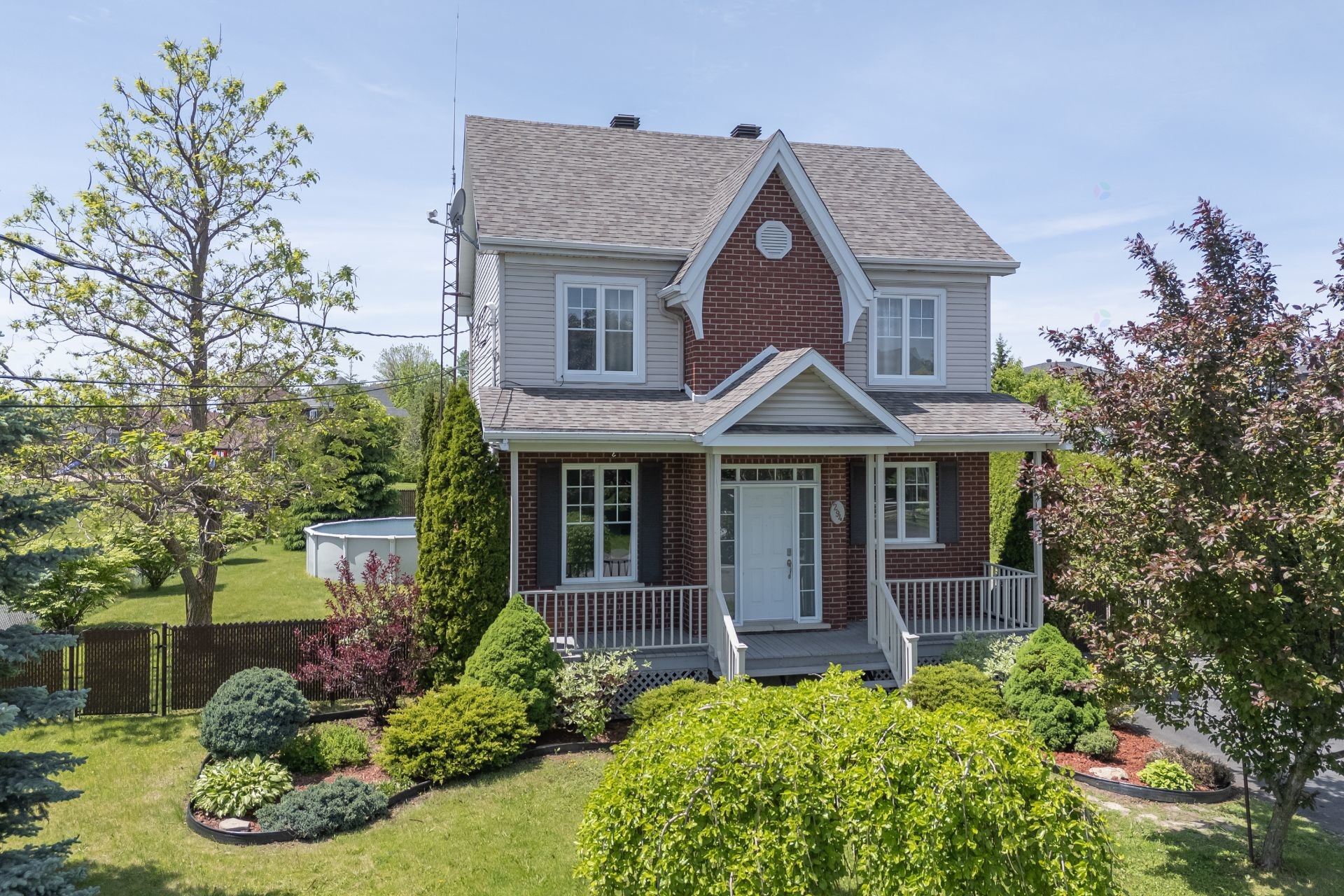 









294


Rue du Ruisseau

,
Napierville,




QC
J0J1L0

