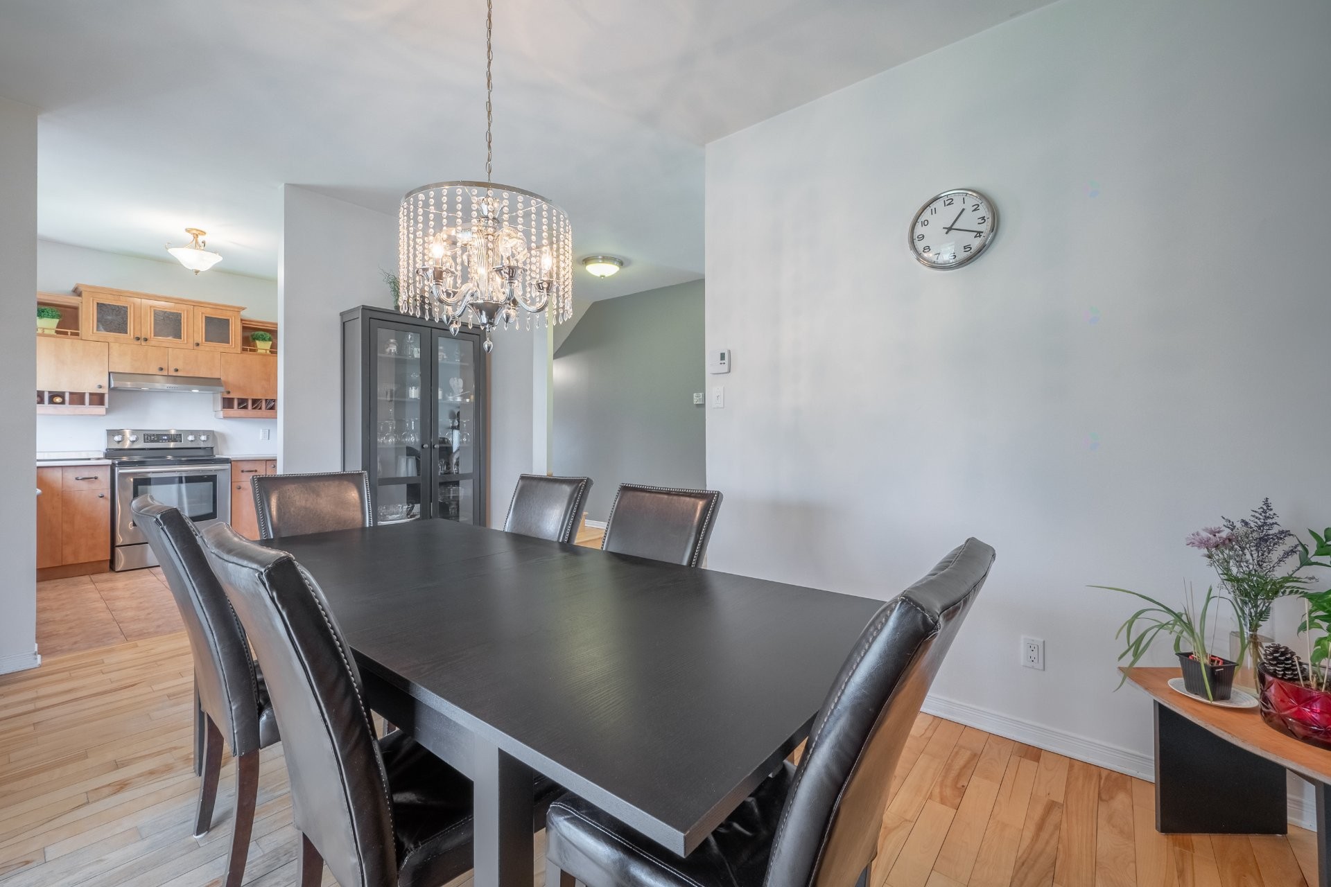 









294


Rue du Ruisseau

,
Napierville,




QC
J0J1L0

