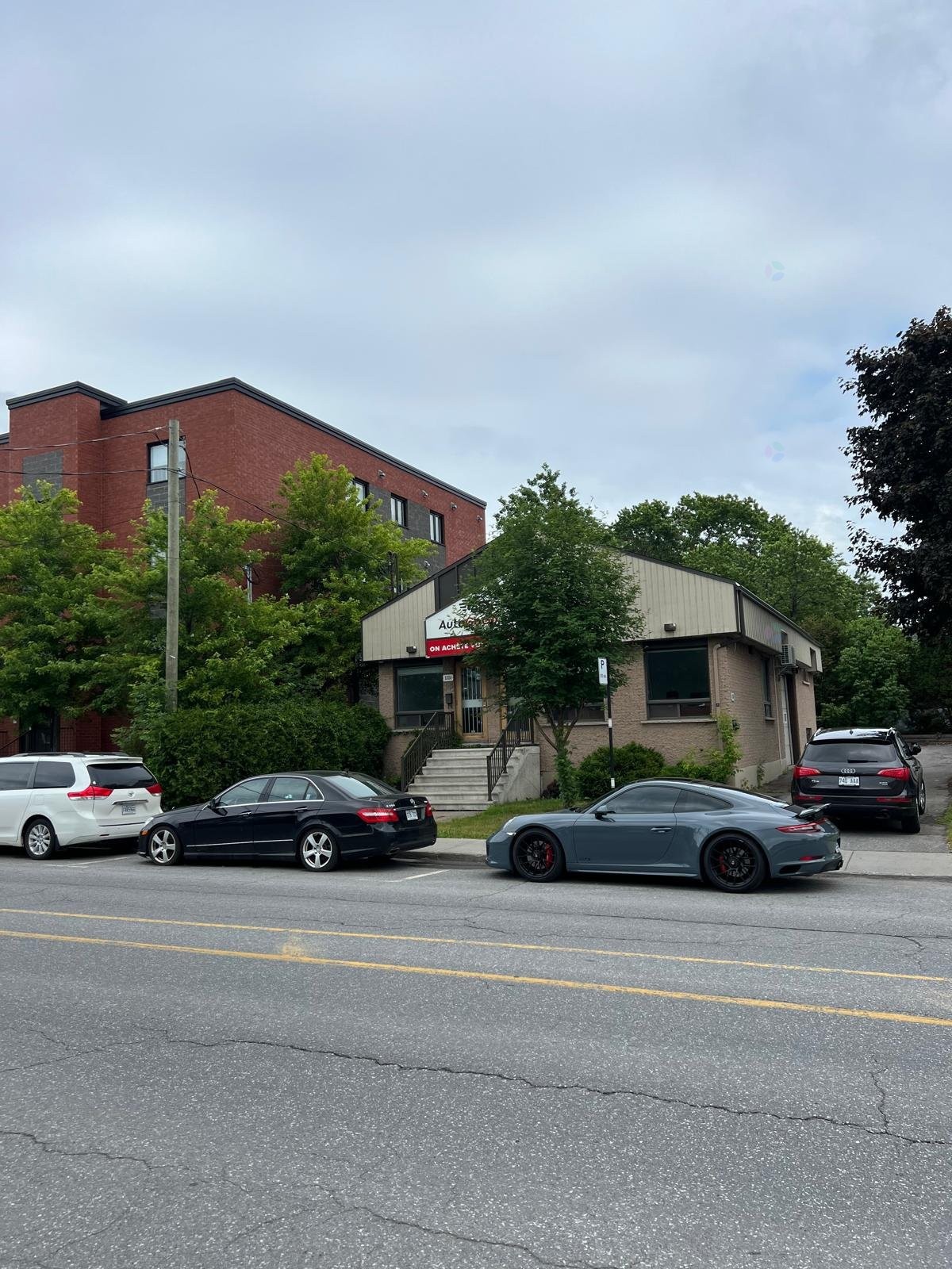 









1326


Ch. du Coteau-Rouge

,
Longueuil (Le Vieux-Longueuil),




QC
J4K1X6

