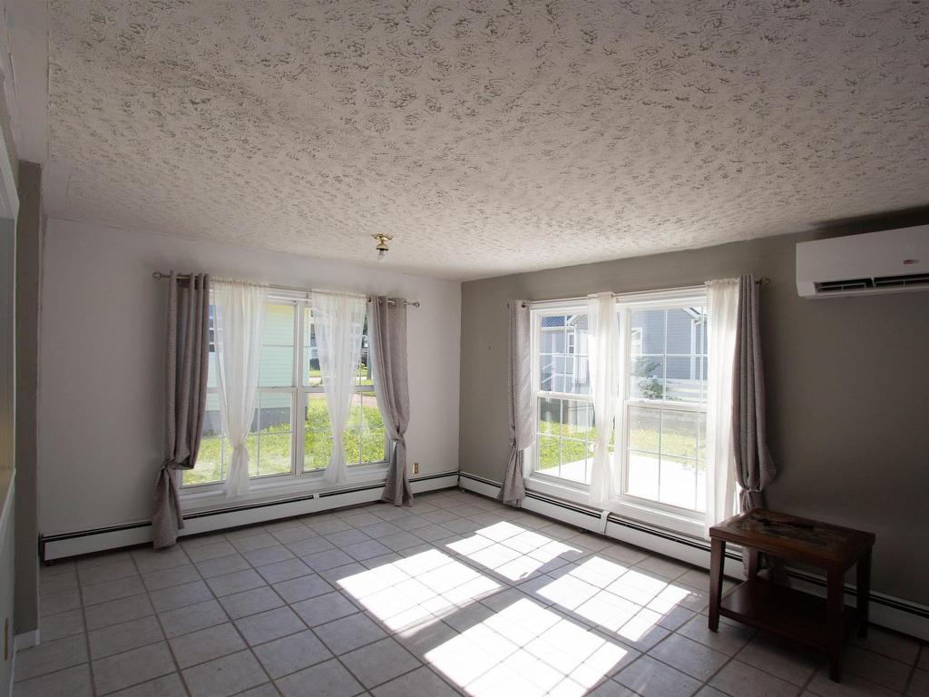 












41 St. Lawrence Street

,
Summerside,




PE
C1N 3X1

