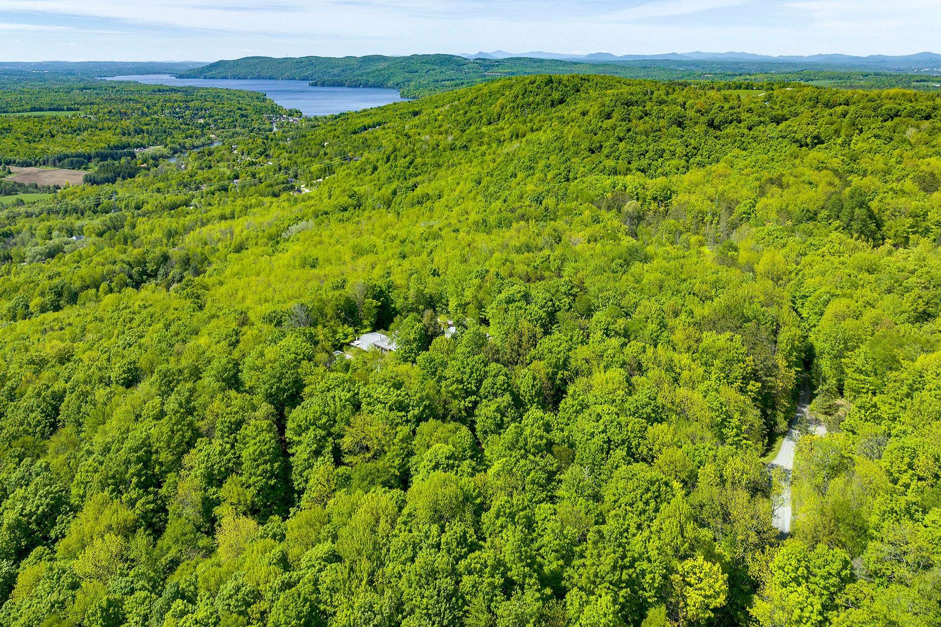









17


Ch. McFarland

,
Hatley - Canton,




QC
J0B2C0

