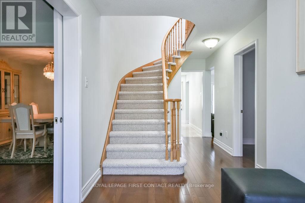 












51 CARTWRIGHT DRIVE

,
Barrie,




Ontario
L4M6G3

