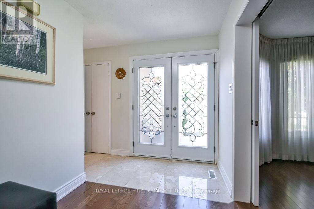 












51 CARTWRIGHT DRIVE

,
Barrie,




Ontario
L4M6G3

