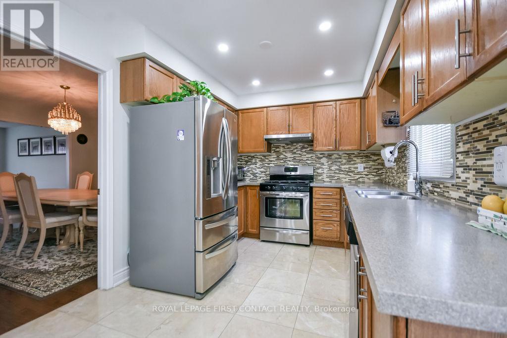 












51 CARTWRIGHT DRIVE

,
Barrie,




Ontario
L4M6G3

