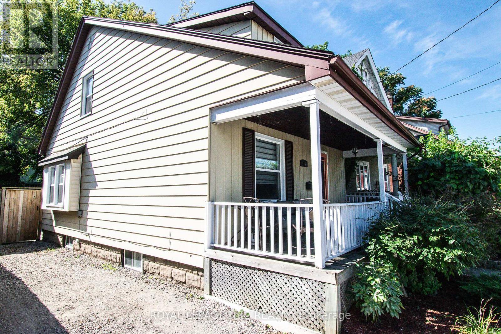 












116 LOWELL AVENUE

,
St. Catharines (Downtown),




Ontario
L2R2E2


