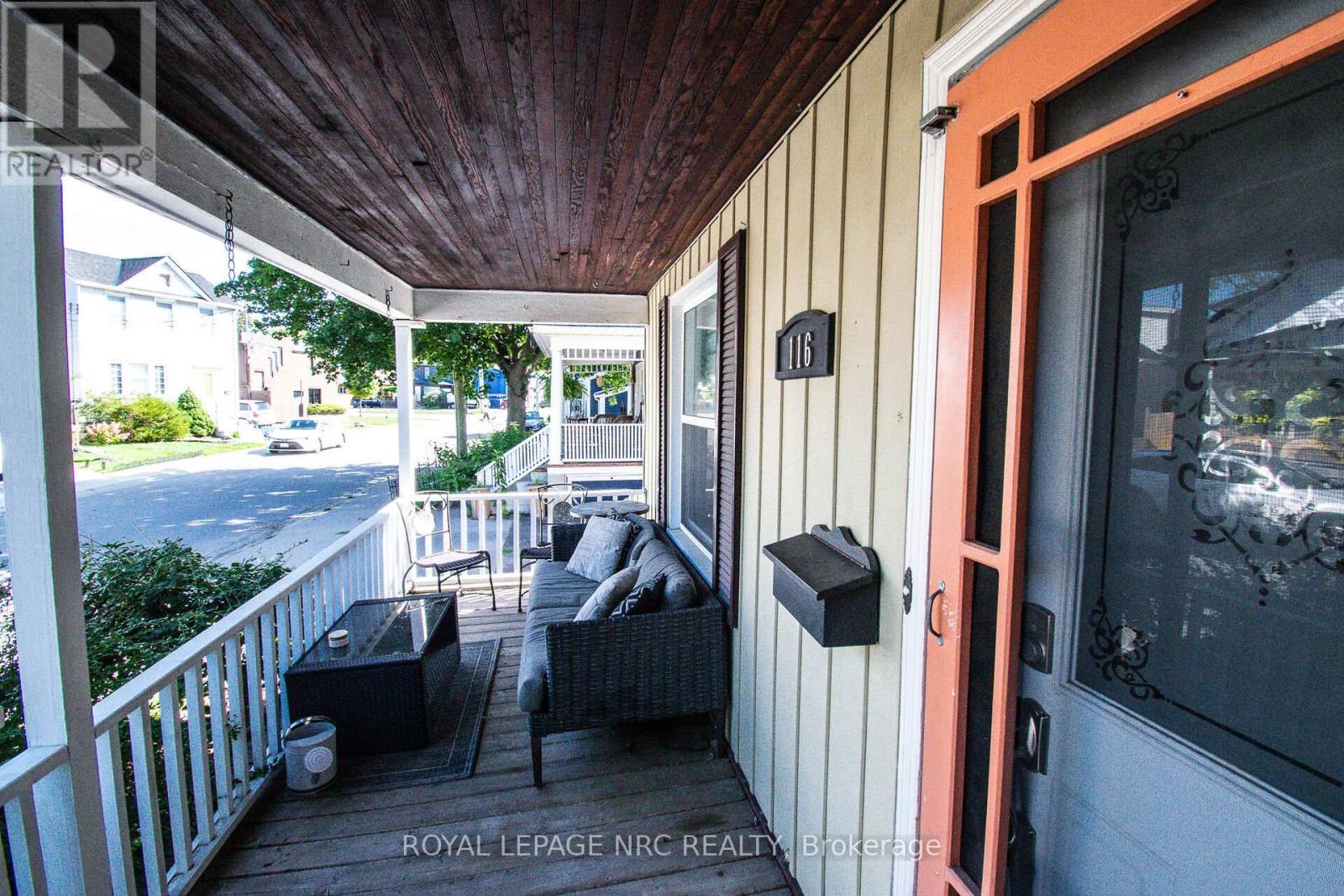 












116 LOWELL AVENUE

,
St. Catharines (Downtown),




Ontario
L2R2E2

