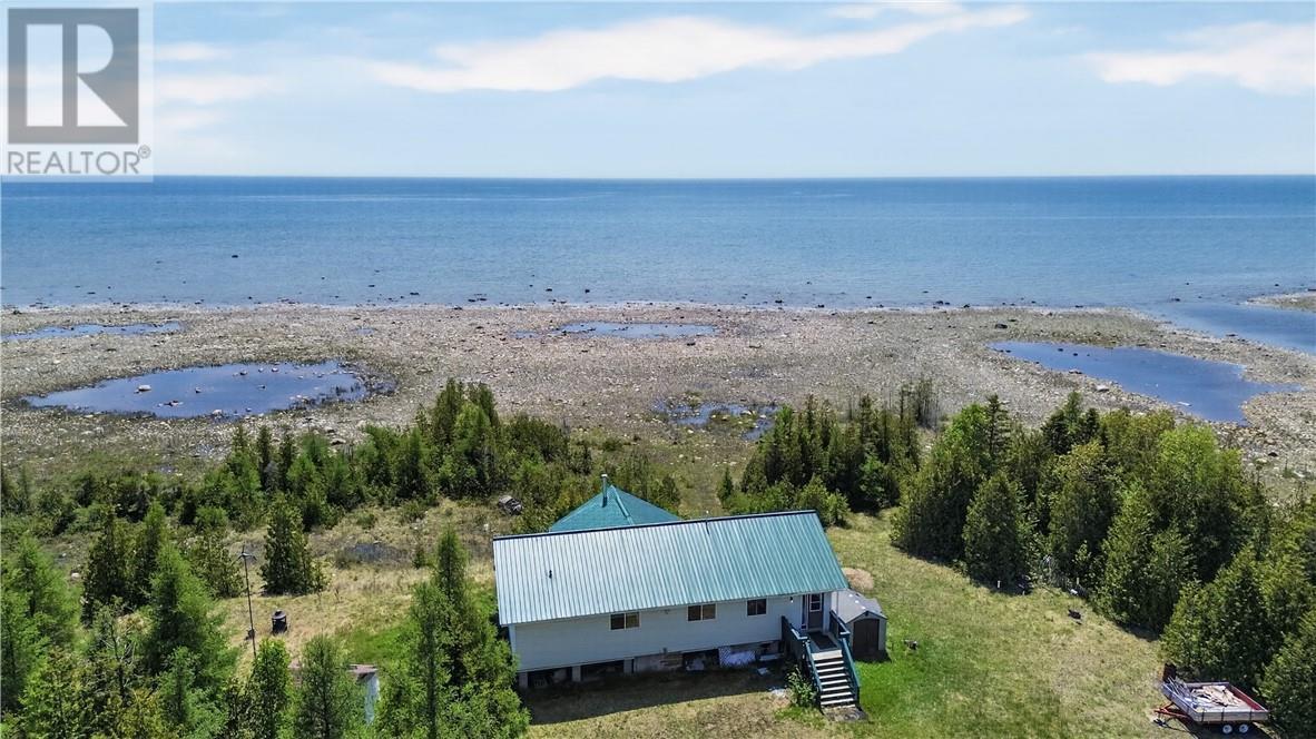 












520 Fire Hall Road

,
Providence Bay, Manitoulin Island,




Ontario
P0P1T0


