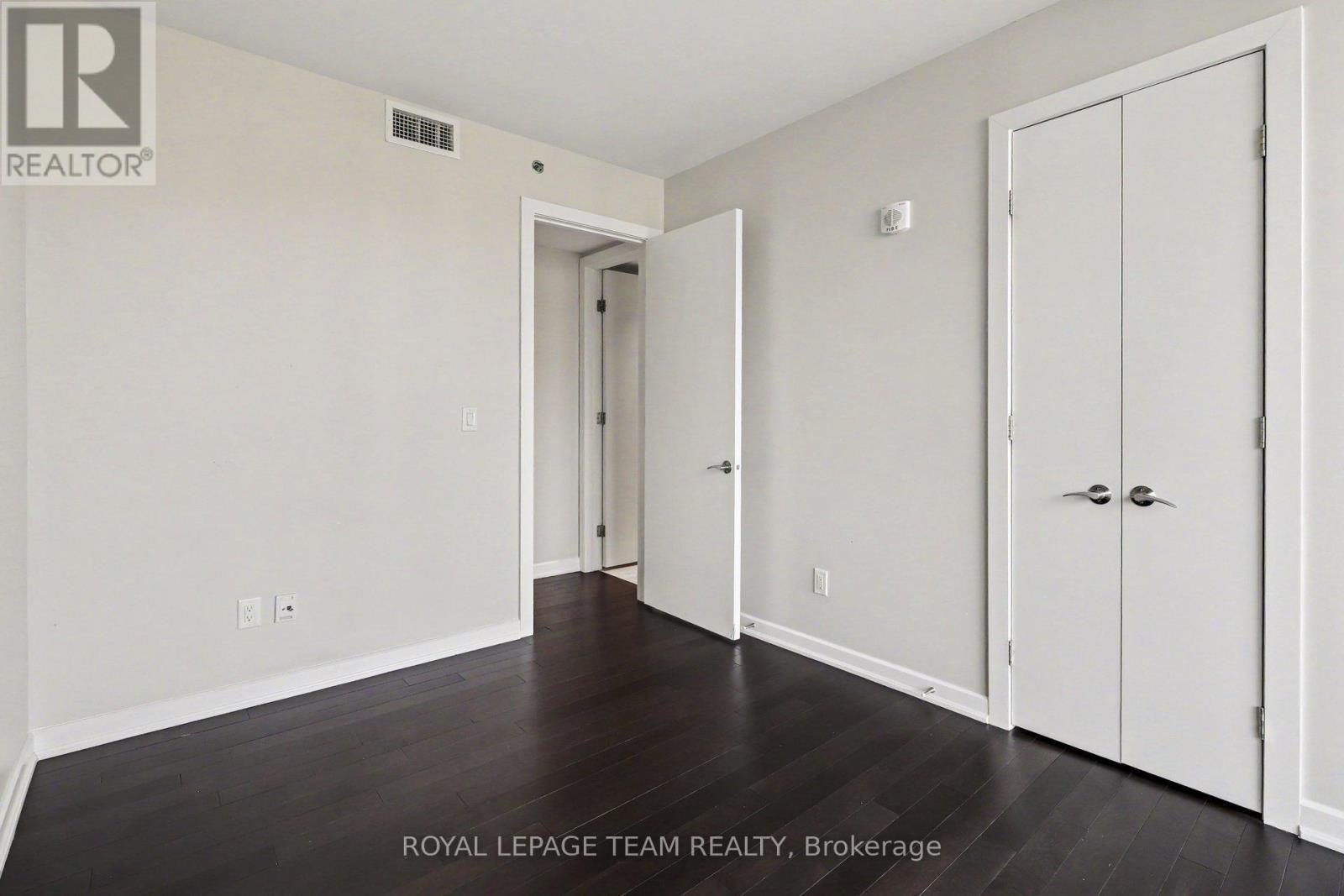 












310 - 300 LISGAR STREET E

,
Ottawa,




Ontario
K2P0E2

