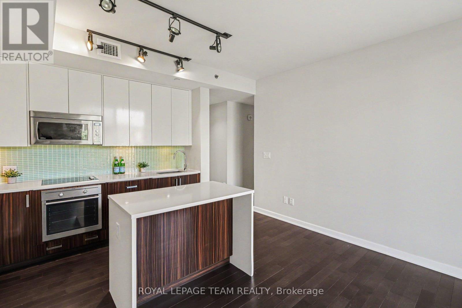 












310 - 300 LISGAR STREET E

,
Ottawa,




Ontario
K2P0E2

