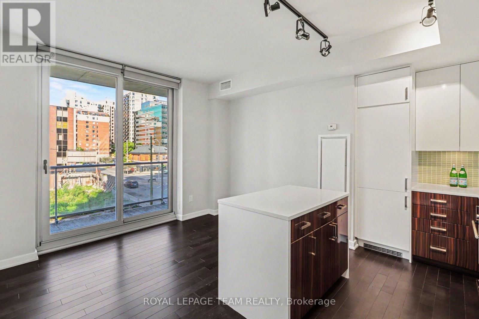 












310 - 300 LISGAR STREET E

,
Ottawa,




Ontario
K2P0E2


