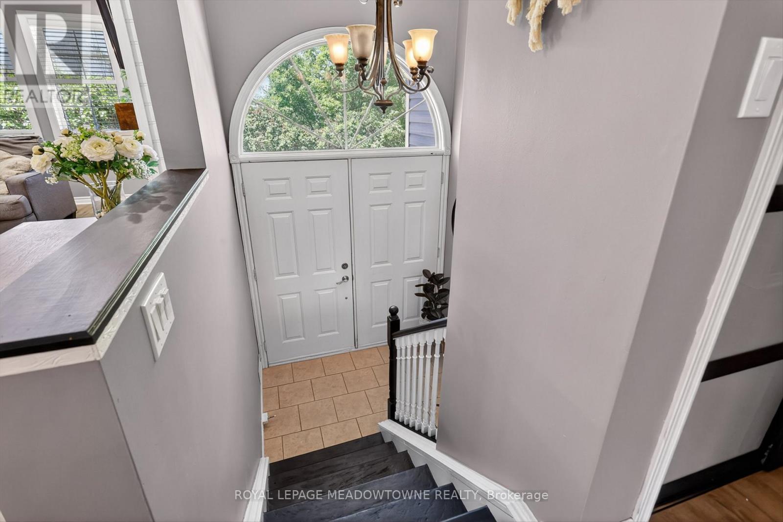 












1073 SERPENT MOUNDS ROAD

,
Otonabee-South Monaghan,




Ontario
K0L2G0

